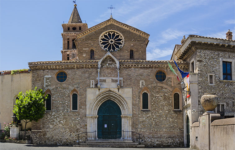 facciata della chiesa-di santa maria maggiore