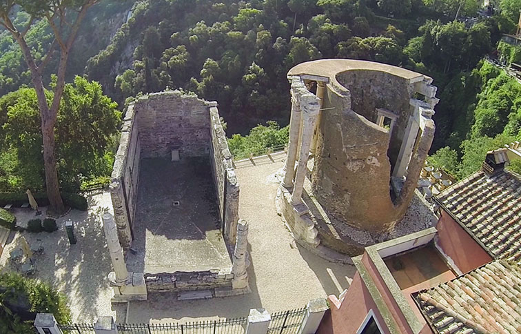 scorcio del tempio della sibilla e di vesta