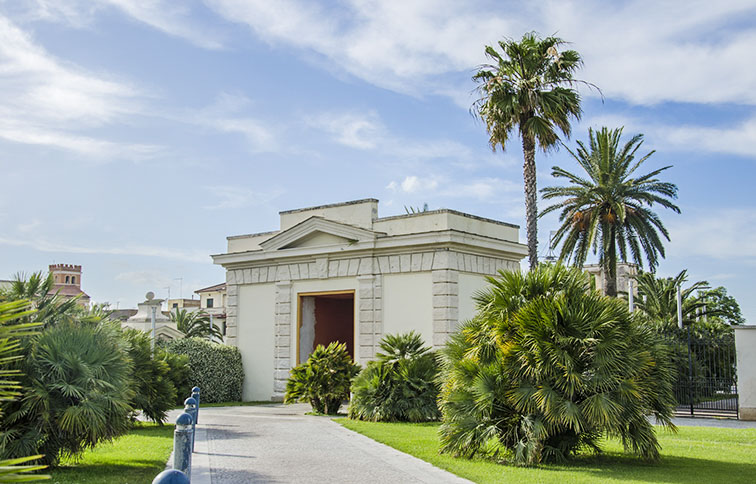 vialetto dell'ingresso alle terme