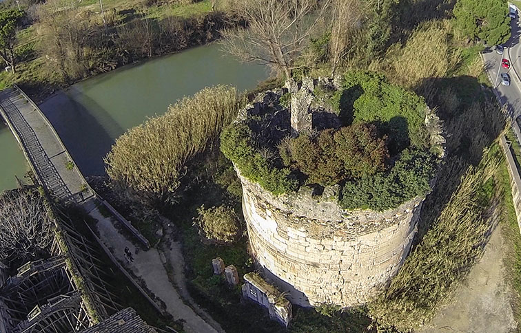 tomba dei plauzi e ponte lucano