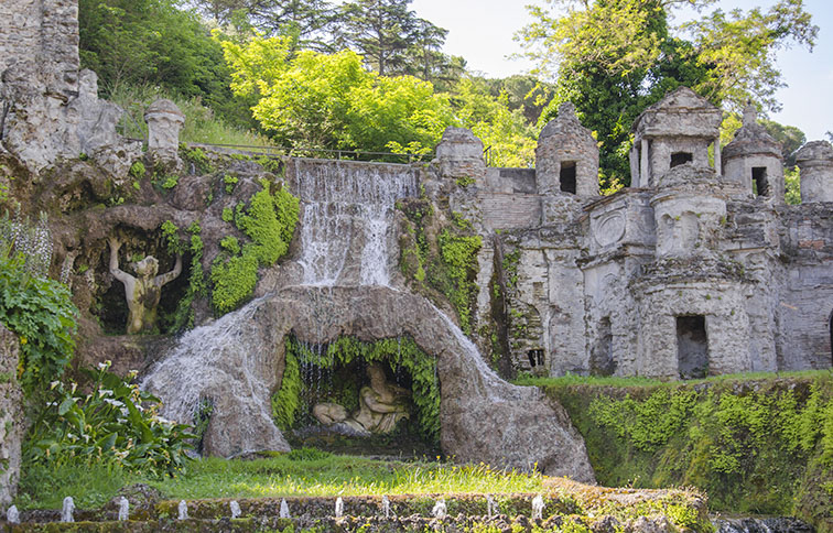 fontana di villa adriana